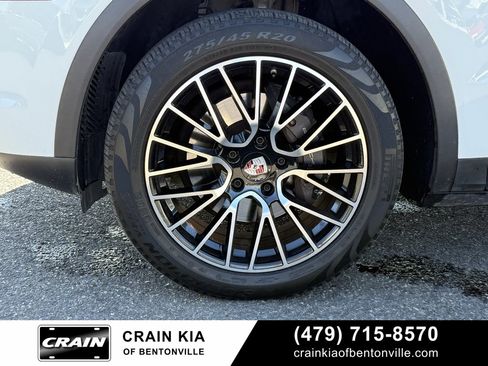 Used 2019 Porsche Cayenne image 34