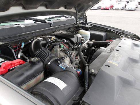 Used 2008 Chevrolet Silverado 3500 LTZ w/ Suspension Package, Off-Road image 22