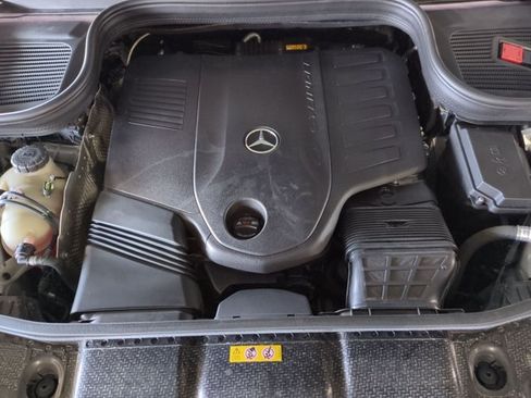 Certified 2024 Mercedes-Benz GLS 450 4MATIC image 28