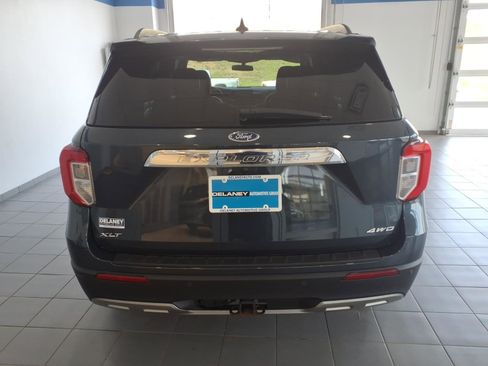 Used 2022 Ford Explorer XLT w/ Equipment Group 202A AWD/4WD image 6