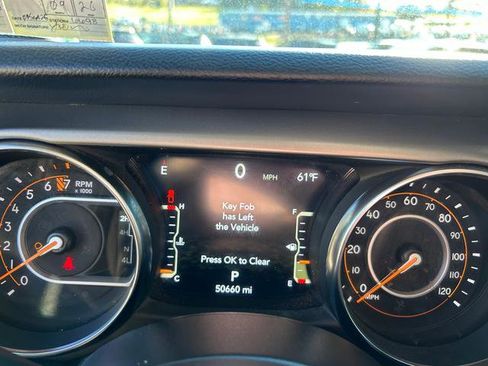 Certified 2021 Jeep Gladiator Sport image 17