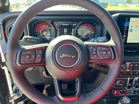 New 2025 Jeep Wrangler Unlimited Rubicon image 16