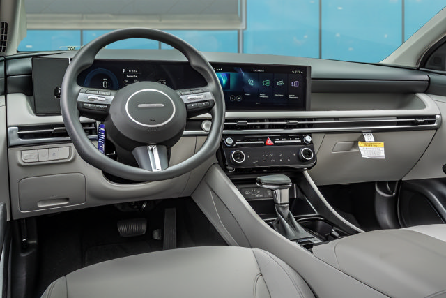New 2026 Hyundai Tucson SEL FWD image 11
