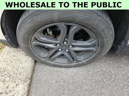 Used 2018 Ford Edge SEL w/ Equipment Group 201A image 12