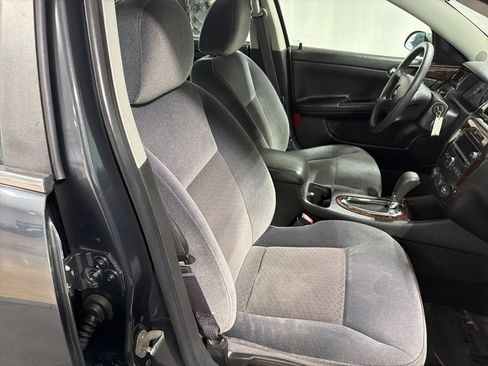 Used 2014 Chevrolet Impala Limited LS FWD image 21