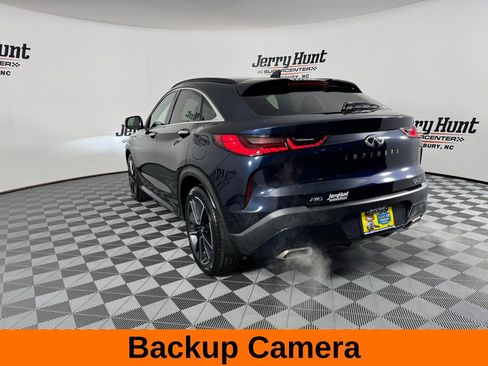Used 2023 INFINITI QX55 Essential image 8
