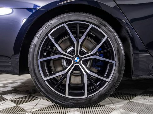 Used 2022 BMW M550i xDrive w/ Premium Package AWD/4WD image 42