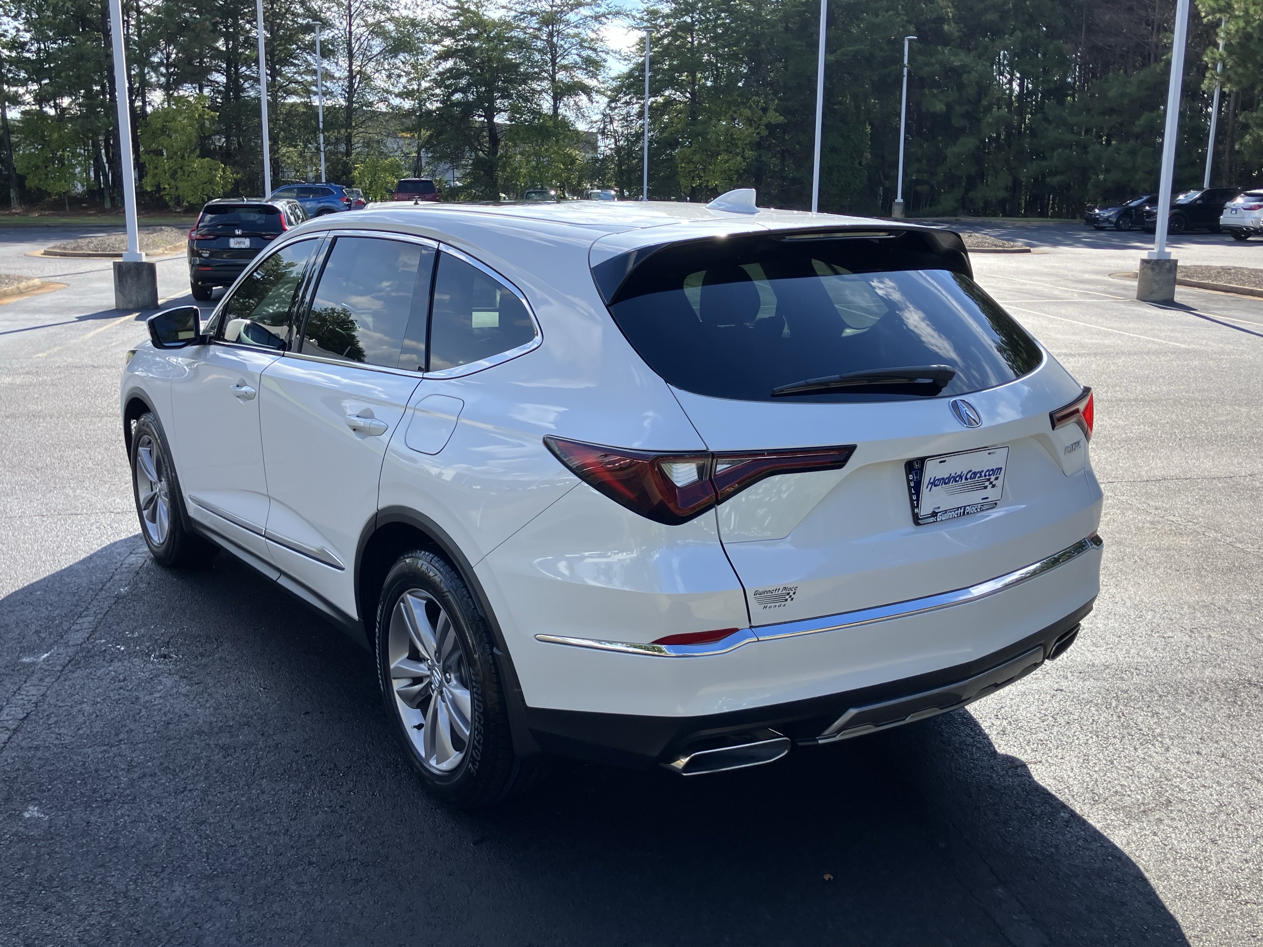 Used 2025 Acura MDX FWD image 8
