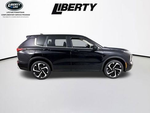 Used 2023 Mitsubishi Outlander SE image 8