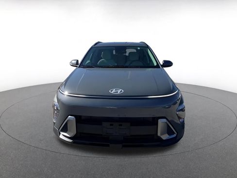 Used 2025 Hyundai Kona SEL image 4