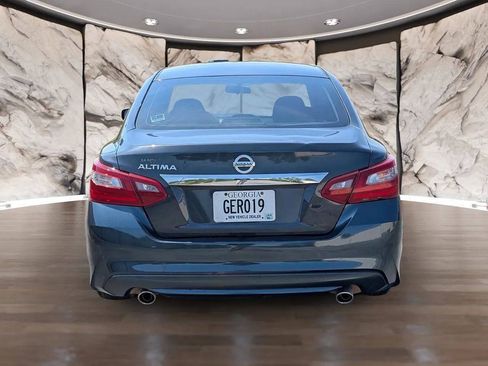 Used 2018 Nissan Altima 2.5 S w/ S Convenience Package FWD image 9