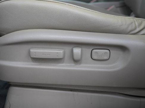 Used 2013 Honda Odyssey Touring image 32