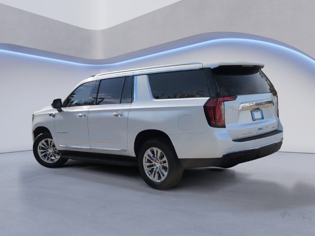Used 2023 GMC Yukon XL SLT AWD/4WD image 9