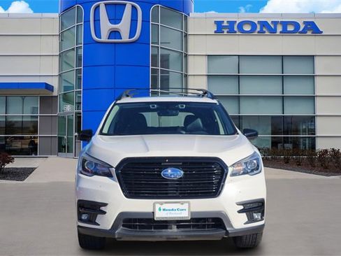 Used 2022 Subaru Ascent Onyx Edition image 6