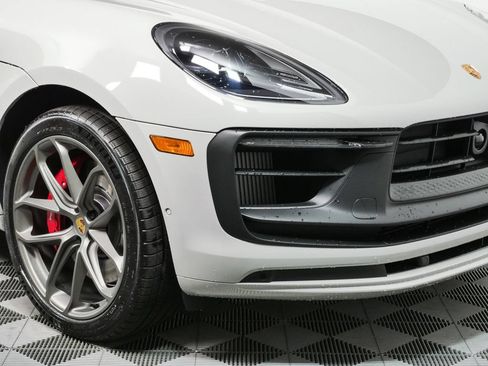 New 2026 Porsche Macan GTS AWD/4WD image 39