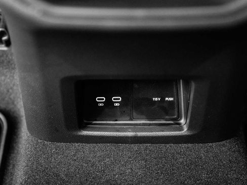 New 2026 Volkswagen Atlas Cross Sport SE image 38