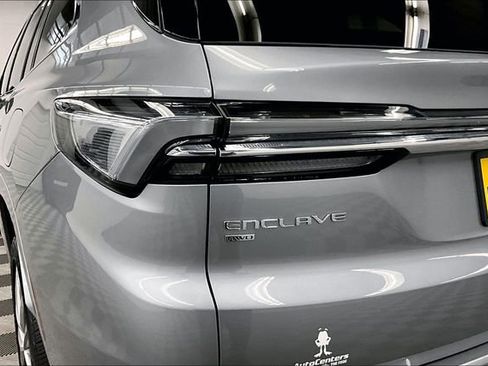 Used 2025 Buick Enclave Avenir w/ Super Cruise Package image 36