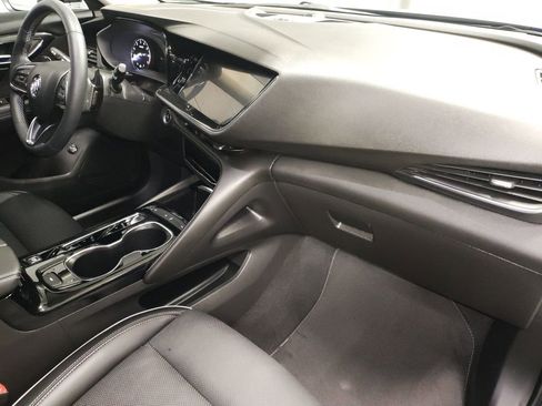 Used 2023 Buick Envision Essence image 8