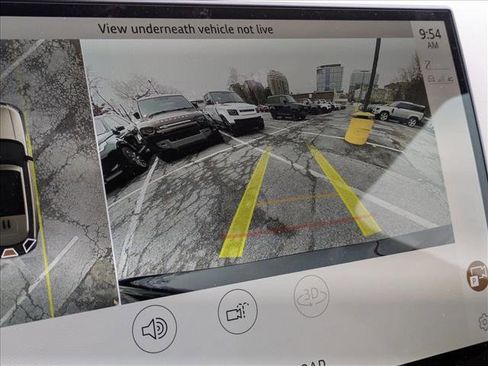 Used 2023 Land Rover Range Rover SE image 11