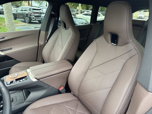 Certified 2025 BMW iX xDrive50 image 21