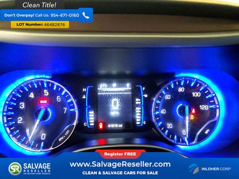 Used 2024 Chrysler Voyager LX image 12