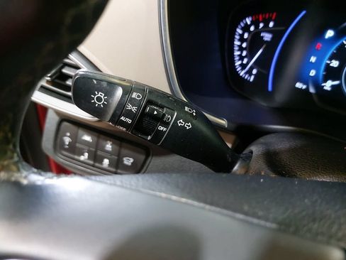 Used 2020 Hyundai Santa Fe Limited AWD/4WD image 26