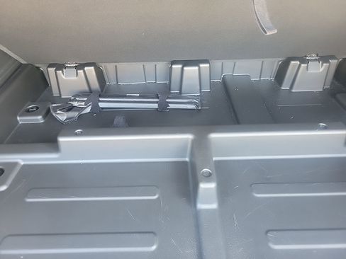 Used 2025 GMC Yukon XL Denali image 19