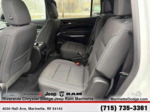 Used 2025 Chevrolet Traverse LT AWD/4WD image 25