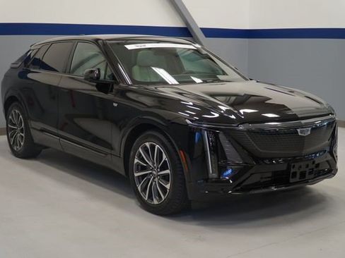 Certified 2024 Cadillac Lyriq Sport AWD/4WD image 12
