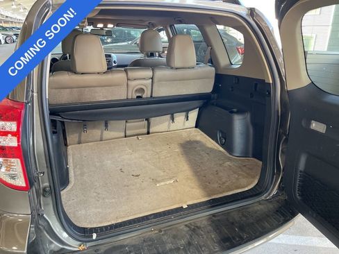 Used 2012 Toyota RAV4 Limited image 13