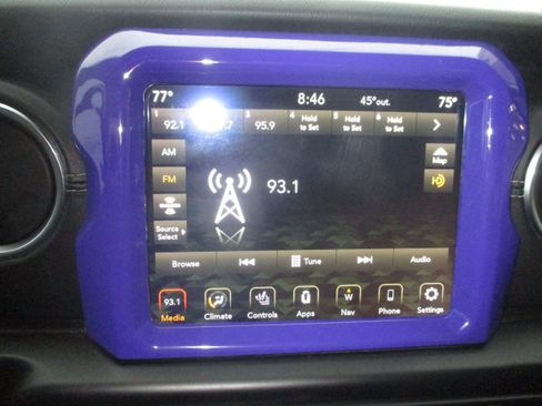 Used 2020 Jeep Gladiator Overland image 21