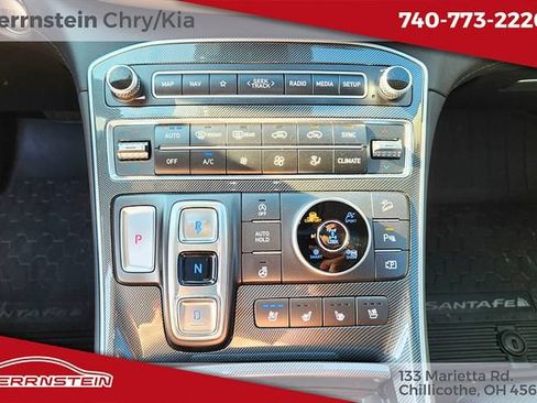 Used 2021 Hyundai Santa Fe Limited AWD/4WD image 22