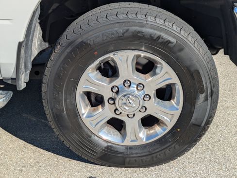 Used 2024 RAM 3500 Big Horn image 11