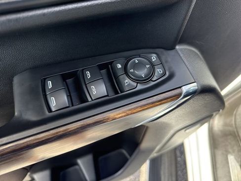 Used 2021 Chevrolet Silverado 1500 High Country image 36