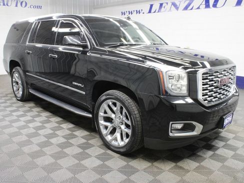 Used 2019 GMC Yukon XL Denali AWD/4WD image 3