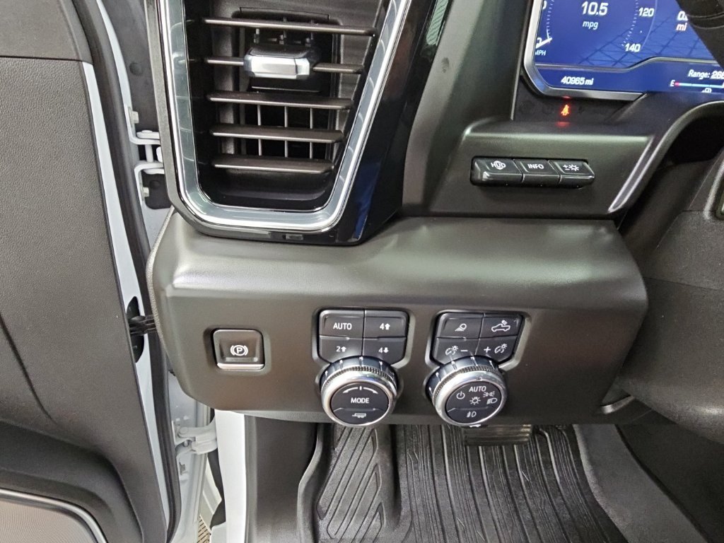 Used 2025 GMC Sierra 2500 Denali Ultimate AWD/4WD image 28