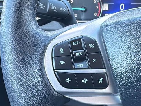 Certified 2023 Ford Explorer Limited w/ Equipment Group 301A image 17