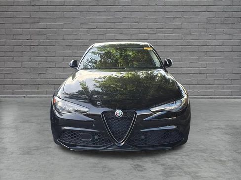 Used 2019 Alfa Romeo Giulia Ti Sport w/ Quick Order Package 22U Sport RWD image 2