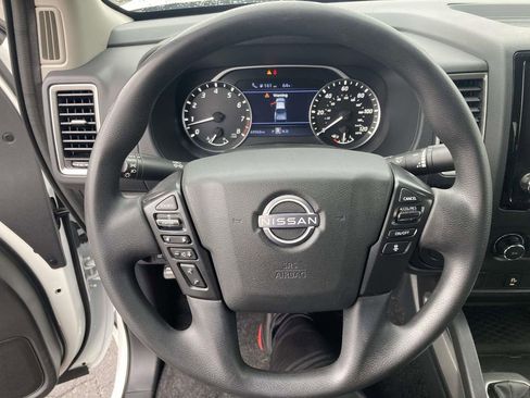 Used 2022 Nissan Frontier SV w/ Technology Package image 29