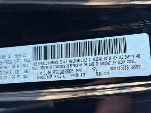 Used 2018 Jeep Wrangler Unlimited Sahara AWD/4WD image 18