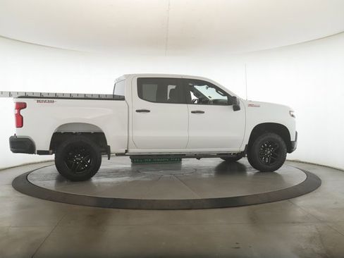 Used 2022 Chevrolet Silverado 1500 LT Trail Boss image 6
