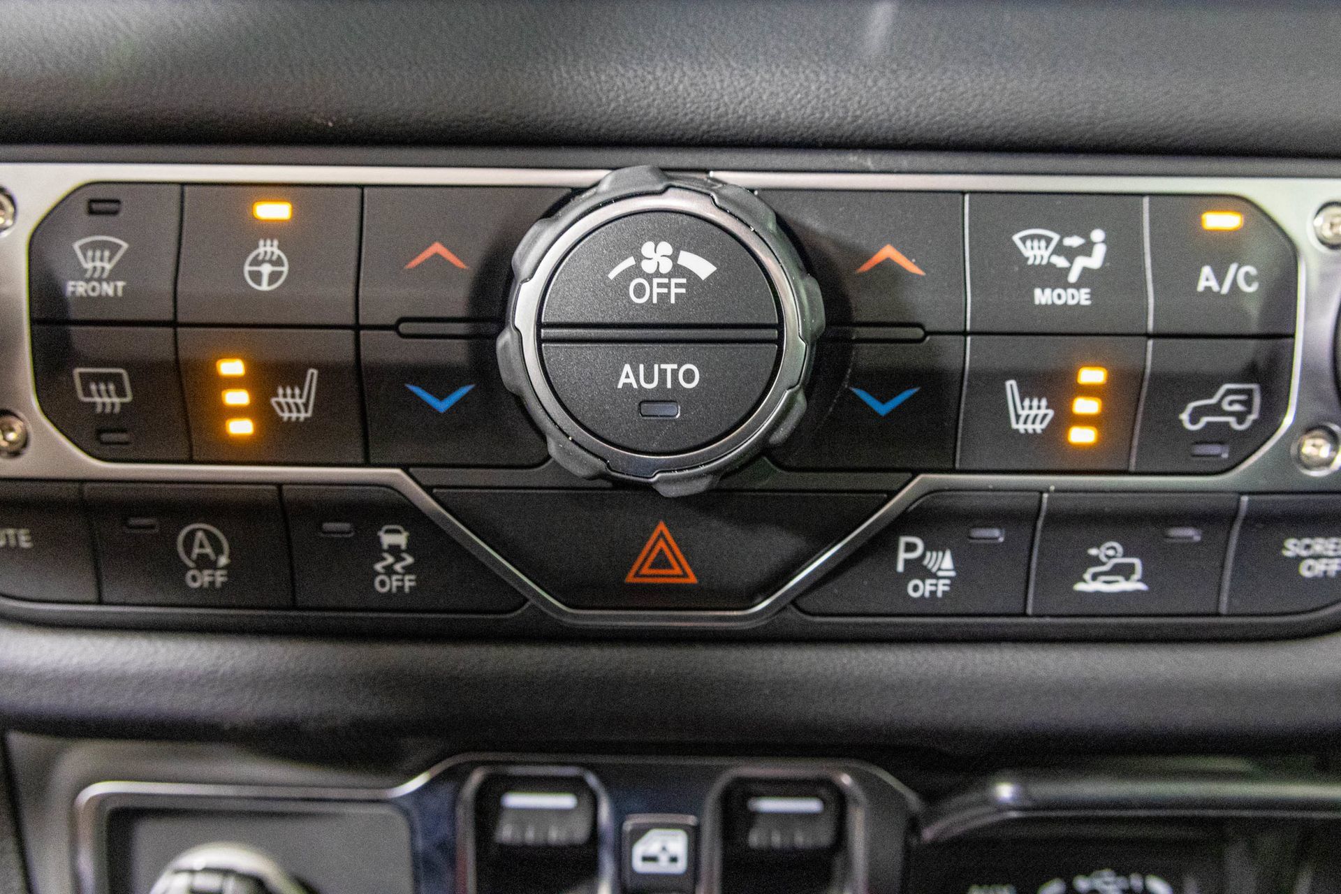 New 2027 Jeep Wrangler Unlimited Sahara AWD/4WD image 9