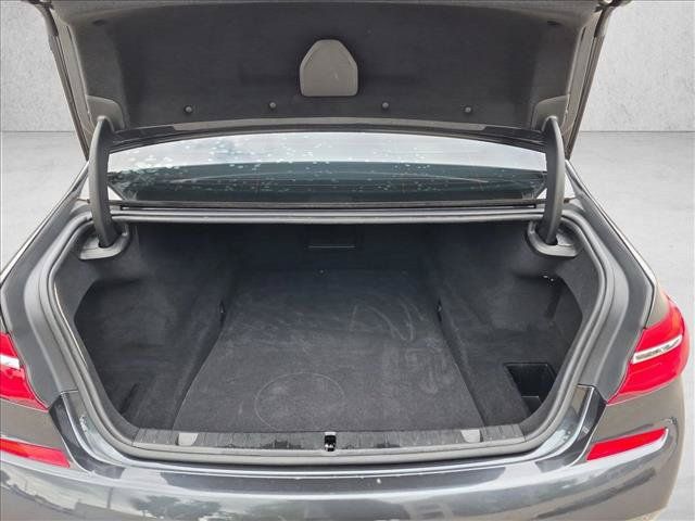 Used 2016 BMW 740i RWD image 6