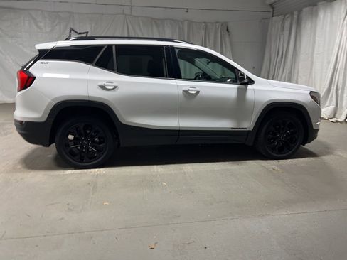 Used 2020 GMC Terrain SLT w/ Elevation Edition FWD image 8