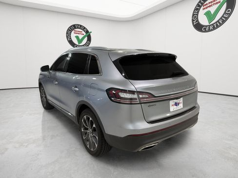 Used 2022 Lincoln Nautilus Reserve FWD image 3