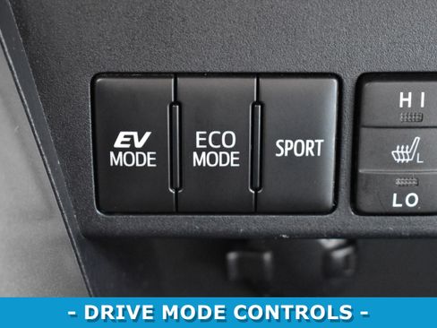 Used 2016 Toyota RAV4 Limited image 21