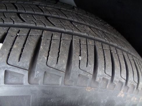 Used 2025 Lincoln Nautilus Premier image 14