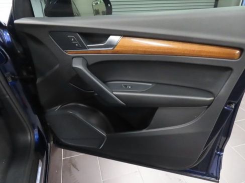 Used 2022 Audi Q5 2.0T Premium image 11