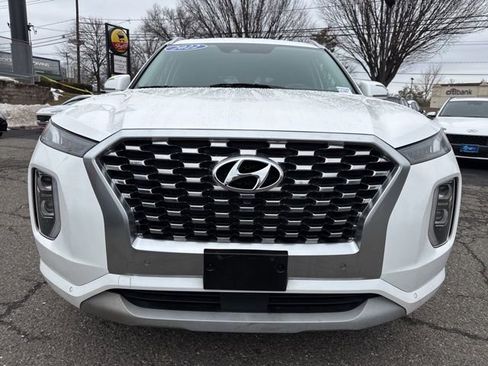 Used 2022 Hyundai Palisade Limited w/ Winter Package image 2