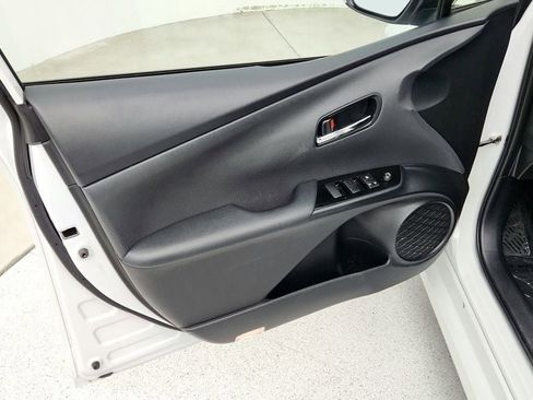 Used 2022 Toyota Prius Prime LE image 10